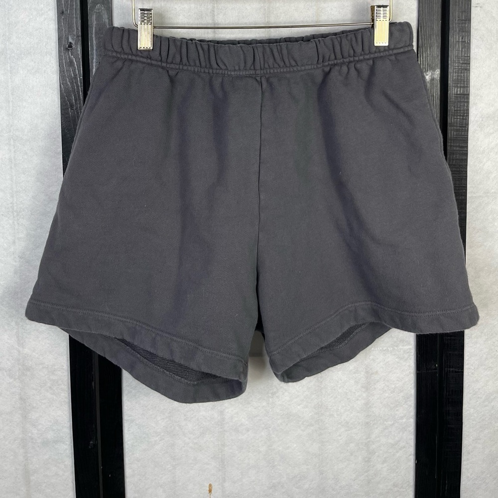 Daily drills Women's Gray lounge Shorts. Size: XS/S - Picture 2 of 5